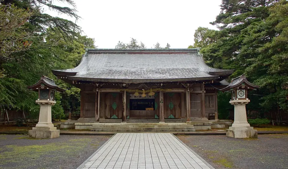 大山町の名和神社の拝殿