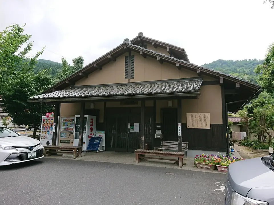 三朝温泉の公衆浴場・株湯の外観