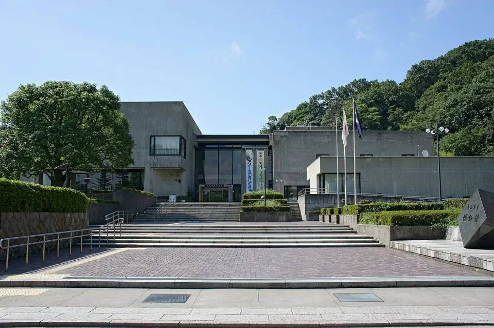 돗토리현립박물관 건물