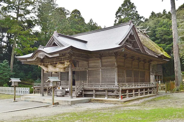 玉若酢命神社の社殿